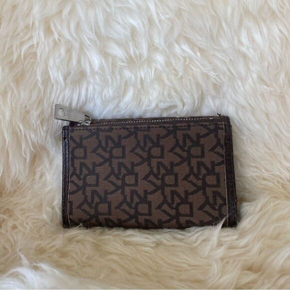 Dkny Brown leather trim signature wallet - Picture 8 of 8
